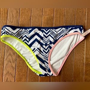 New with Tags, Victoria’s Secret swim bottoms. Classic Hipster, size Large.